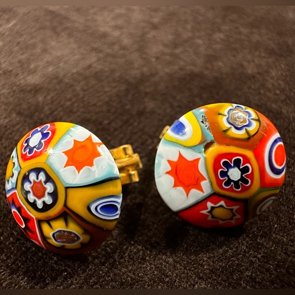 Vintage Clip on Earring - Picture 1 of 7